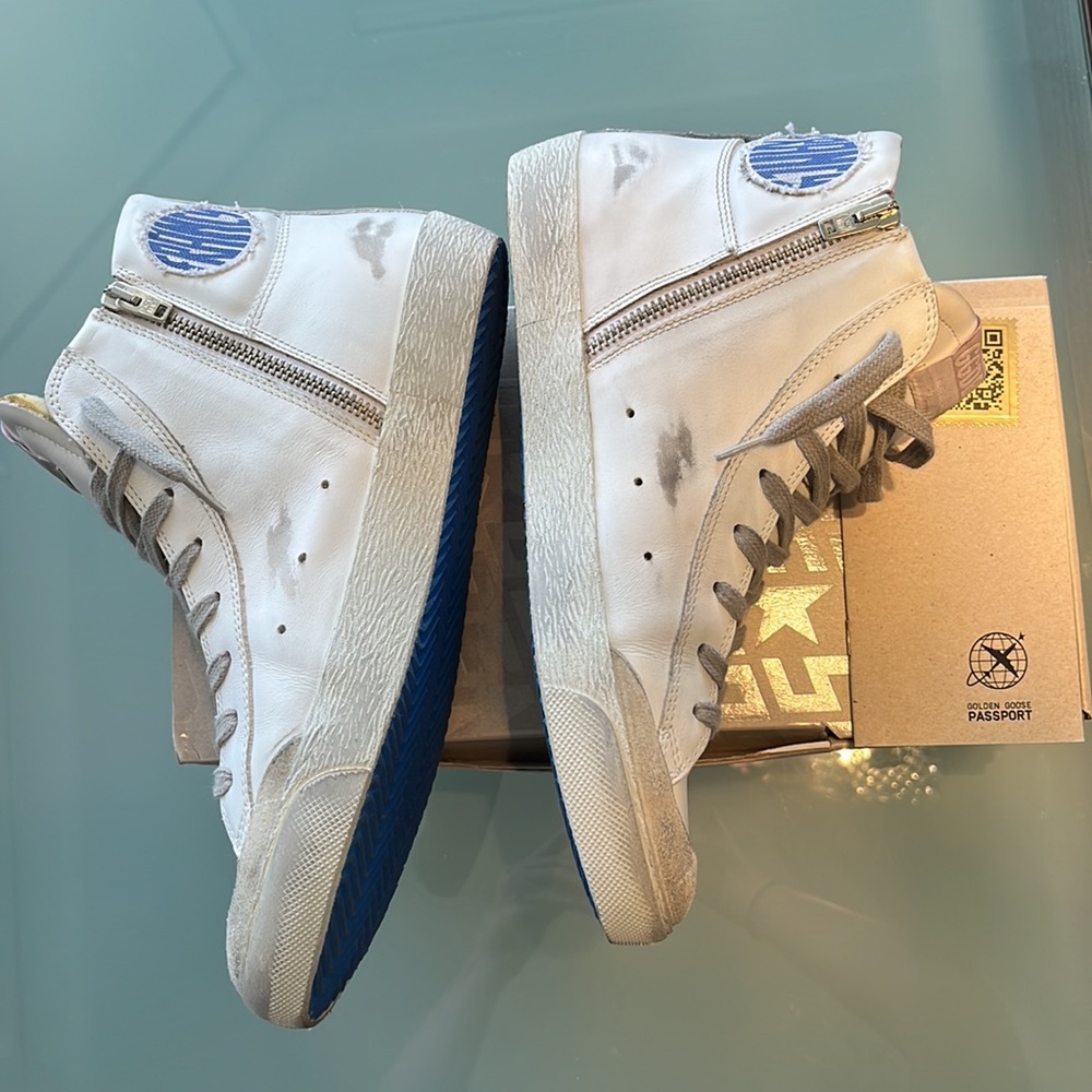 Woman’s golden goose sneaker, size 10 white - Picture 3 of 11